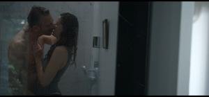 280412815_hold-tight_1-1-6.jpg