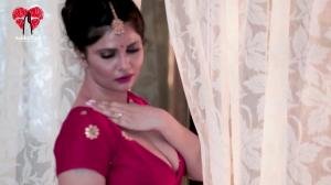 8658545_mammi-ji-bani-dulhan-1080p-mp4-frame002874.jpg