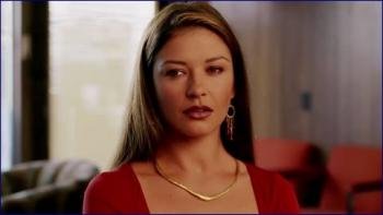 herine-zeta-jones-intolerable-cruelty-2003-image-1.jpg