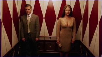 rine-zeta-jones-intolerable-cruelty-2003-image-1-8.jpg