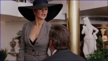 rine-zeta-jones-intolerable-cruelty-2003-image-1-9.jpg