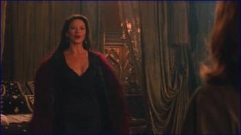 6_catherine-zeta-jones-the-haunting-1999-image-1-3.jpg