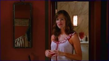 82_jennifer-garner-valentine-s-day-2010-image-1-10.jpg