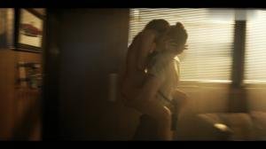 3-crystal-reed-shelley-hennig-nude-scenes_shot_001.jpg