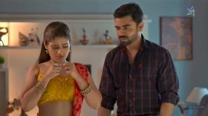 -2024-s01-e01-hot-hindi-web-series-ratri_shot_0001.jpg