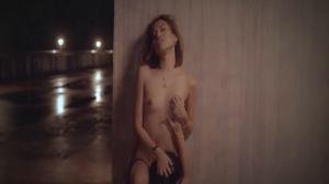 945_bedspacer-2024-aila-cruz-nude-scenes_shot_0003.jpg