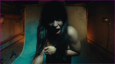 -szymanczyk-x-rated-queen-2024-s1e1-2-4k-image-1-8.jpg