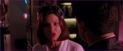 dra-bullock-demolition-man-1993-hd-1080p-image-1-9.jpg
