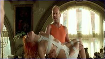 ovovich-the-fifth-element-1997-hd-1080p-image-1-13.jpg