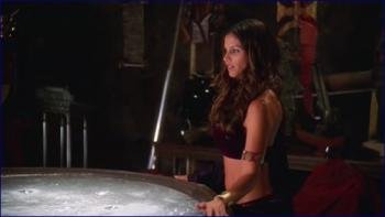 harisma-carpenter-charmed-s07e03-1998-2006-image-1.jpg