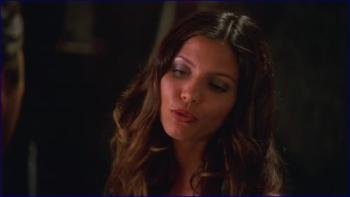 risma-carpenter-charmed-s07e03-1998-2006-image-1-6.jpg