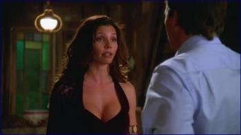 risma-carpenter-charmed-s07e10-1998-2006-image-1-5.jpg