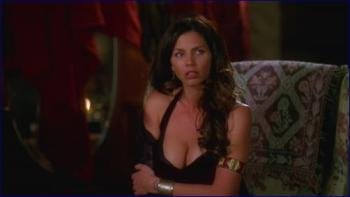 risma-carpenter-charmed-s07e10-1998-2006-image-1-9.jpg