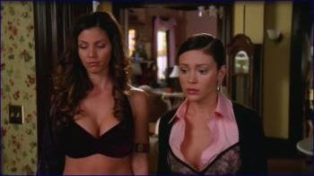 isma-carpenter-charmed-s07e10-1998-2006-image-1-12.jpg