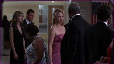erine-heigl-grey-s-anatomy-s27-e02-2006-image-1-14.jpg