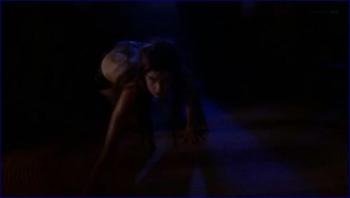 6343_mia-kirshner-wolf-lake-2001-s1e1-3-image-1-14.jpg