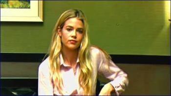 3139_denise-richards-yo-puta-whore-2004-image-1-11.jpg