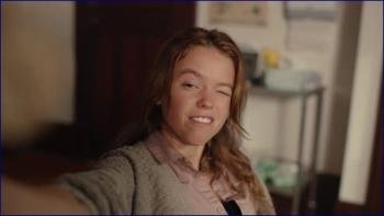 008199_milly-alcock-upright-s01e02-2019-image-1-13.jpg