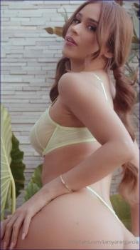 64013081_yanet-garcia-lingerie-03022025-image-1-12.jpg