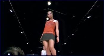 586074755_jessica-alba-paranoid-2000-image-1-4.jpg