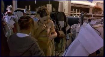 586074757_jessica-alba-paranoid-2000-image-1-6.jpg