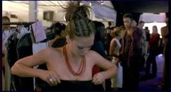 586074761_jessica-alba-paranoid-2000-image-1-10.jpg