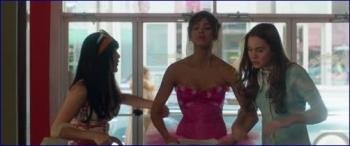 09_jessica-alba-dear-eleanor-2016-1080p-image-1-11.jpg