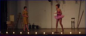 16_jessica-alba-dear-eleanor-2016-1080p-image-1-14.jpg