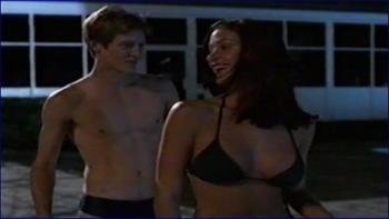586080263_shannon-elizabeth-angels-image-1.jpg