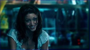 586080903_shannon-elizabeth-deal-1080p-image-1-2.jpg