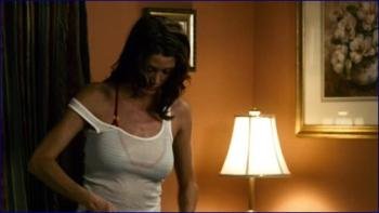 586080913_shannon-elizabeth-deal-1080p-image-1-10.jpg