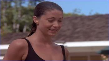 586080655_shannon-elizabeth-arliss-1x06-image-1-6.jpg