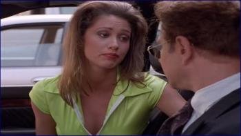 586080661_shannon-elizabeth-arliss-1x06-image-1-10.jpg