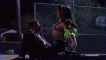 586080670_shannon-elizabeth-arliss-1x06-image-1-13.jpg