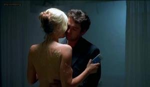 0.mp4_snapshot_03.36_2013.05.20_19.16.53_123_539lo.jpg