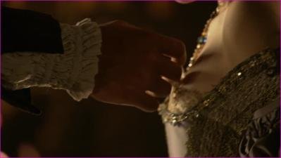 lle-anwar-etc-the-tudors-2007-s01-1080p-image-1-12.jpg