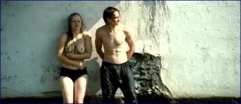 _yuliya-peresild-korotkoe-zamykanie-2009-image-1-9.jpg