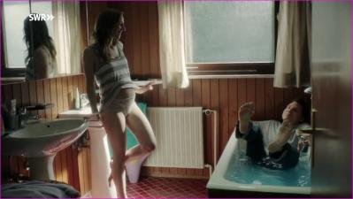 rina-schuttler-freier-fall-2013-hd-1080p-image-1-7.jpg