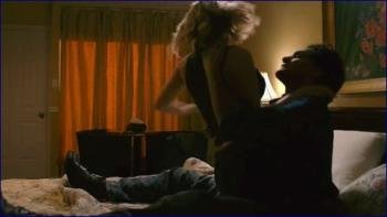 anna-paquin-bellevue-s01e01-tv-series-2017-image-1.jpg