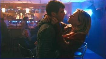 anna-paquin-bellevue-s01e03-tv-series-2017-image-1.jpg