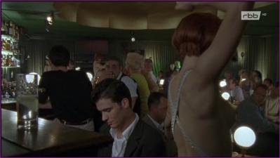 tin-das-gluck-ihres-lebens-2002-hd-1080p-image-1-7.jpg