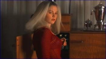 598556923_anna-paquin-it-s-the-rage-1999-image-1.jpg