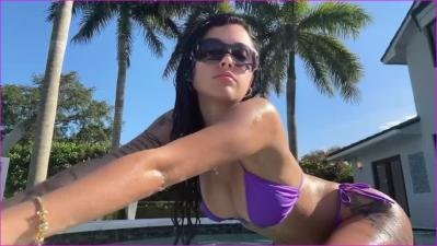 revejo-beautiful-in-bikini-2025-hd-1080p-image-1-8.jpg
