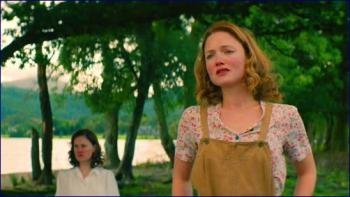 58472_anna-paquin-tell-it-to-the-bees-2018-image-1.jpg