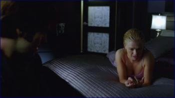 in-true-blood-s02e09-tv-series-2008-2014-image-1-2.jpg