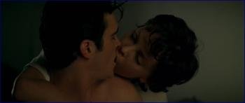 rlize-theron-the-yards-2000-1080p-bluray-image-1-8.jpg