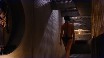 4061_charlize-theron-eon-flux-2005-1080p-image-1-4.jpg