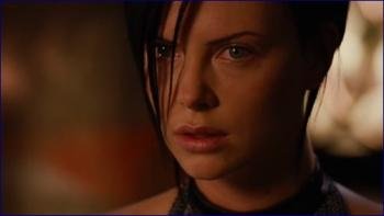 4067_charlize-theron-eon-flux-2005-1080p-image-1-9.jpg