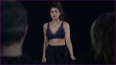 ayeshah-zakiya-rose-me-too-2018-hd-1080p-image-1-3.jpg