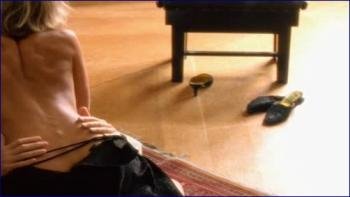 e-man-who-made-husbands-jealous-s01-1997-image-1-7.jpg